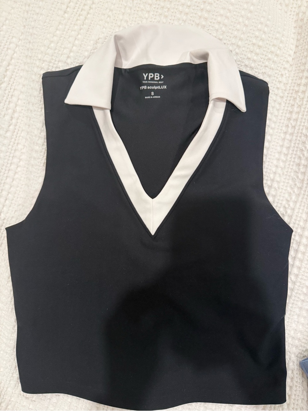 Abercrombie & Fitch Black Sleeveless V-Neck Top with White Collar